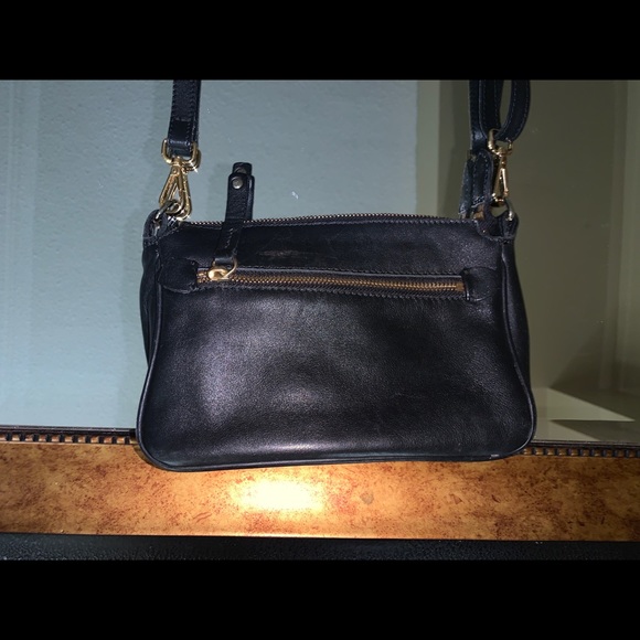 Roots | Little Andie Crossbody - Picture 2 of 5